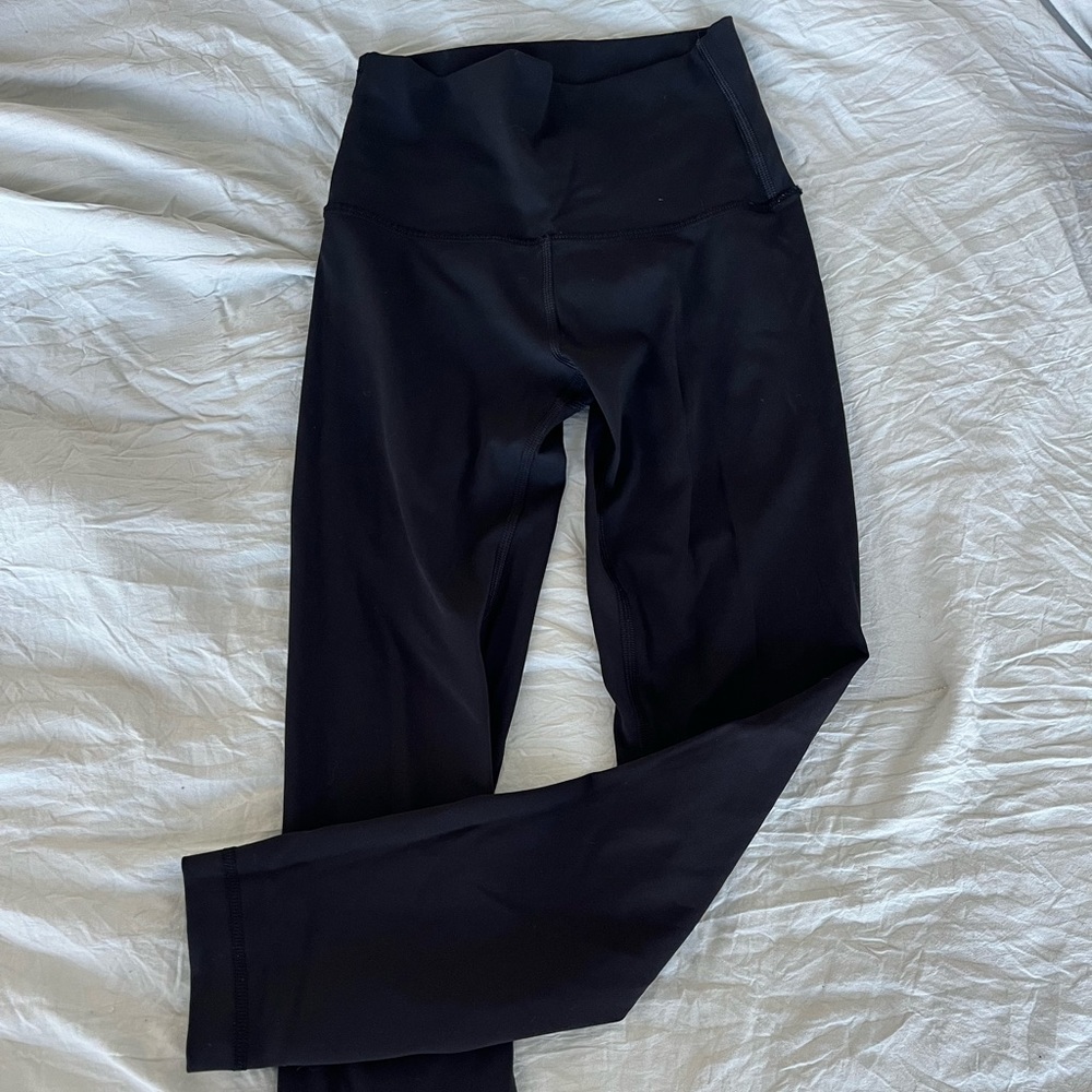 Lululemon wunder under 23”